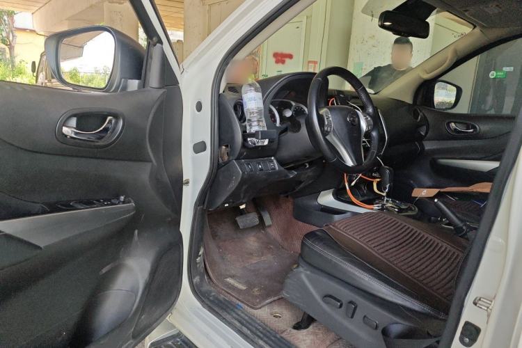 Used Nissan Terra 2018 2.5L Automatic 4x4 Flagship Edition Driver Seat