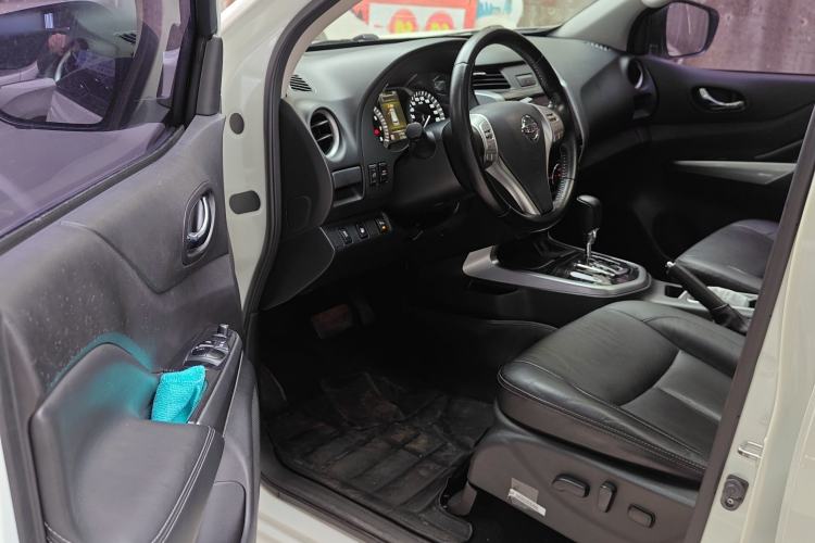 Used Nissan Terra 2018 2.5L Automatic 2WD Smart Enjoyment Version Driver Seat