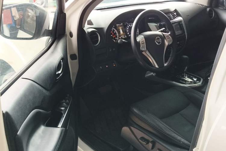 Used Nissan Terra 2018 2.5L Automatic 4x4 Flagship Edition Driver Seat