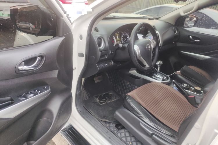 Used Nissan Terra 2018 2.5L Automatic 4x4 Luxury Edition Driver Seat