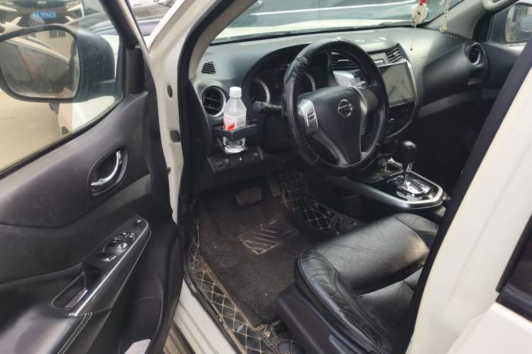 Used Nissan Terra 2018 2.5L Automatic 2WD Luxury Edition Driver Seat