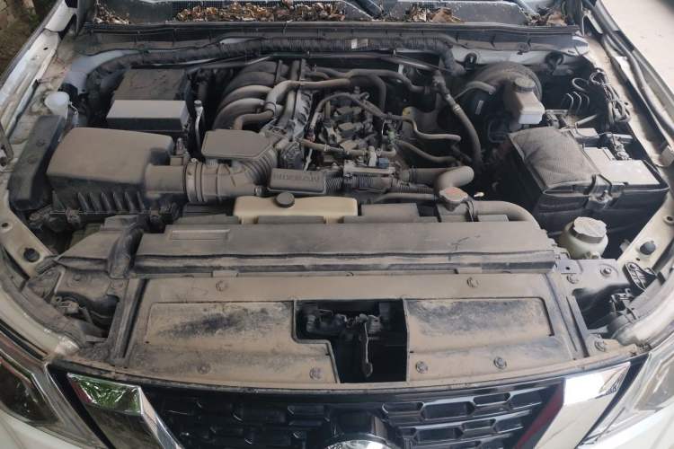 Used Nissan Terra 2018 2.5L Automatic 4x4 Flagship Edition Engine Bay