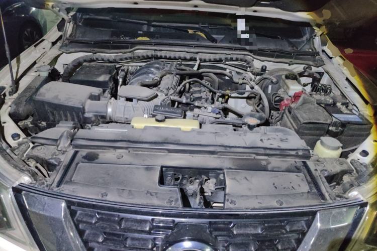 Used Nissan Terra 2018 2.5L Automatic 4x4 Flagship Edition Engine Bay