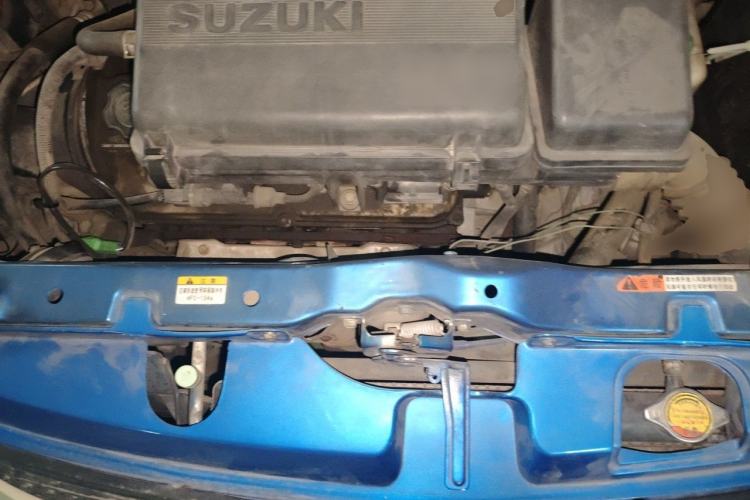 Used Nissan Terra 2018 2.5L Automatic 4x4 Flagship Edition Engine Bay