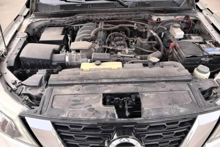 Used Nissan Terra 2018 2.5L Automatic 4x4 Flagship Edition Engine Bay