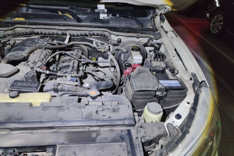 Used Nissan Terra 2018 2.5L Automatic 4x4 Flagship Edition Engine Bay Left