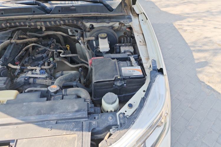 Used Nissan Terra 2018 2.5L Automatic 4x4 Flagship Edition Engine Bay Left