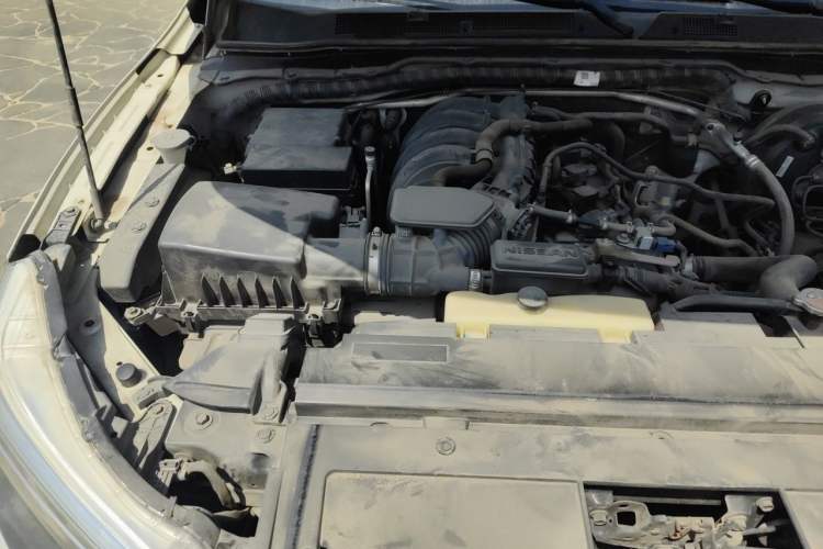 Used Nissan Terra 2018 2.5L Manual Two-Wheel Drive Leading Edition Engine Bay Right