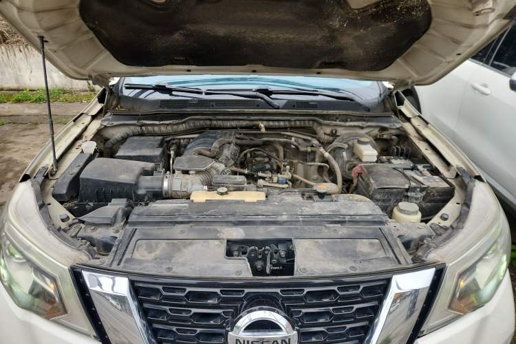 Used Nissan Terra 2018 2.5L Automatic 4x4 Flagship Edition Engine Bay