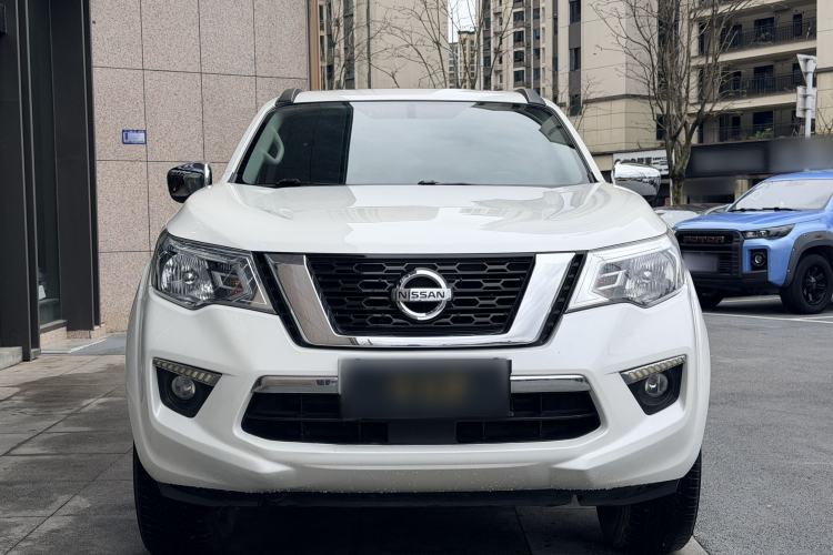 Used Nissan Terra 2018 2.5L Automatic 2WD Luxury Edition Exterior 1