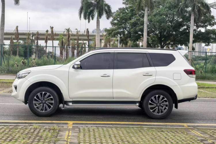 Used Nissan Terra 2018 2.5L Automatic 2WD Smart Enjoyment Version Exterior 2