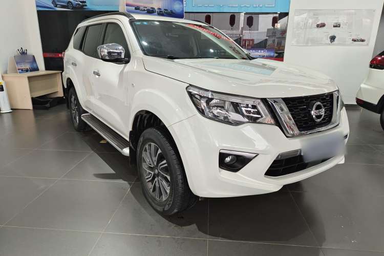 Used Nissan Terra 2018 2.5L Automatic 2WD Luxury Edition Exterior 2