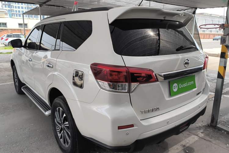 Used Nissan Terra 2018 2.5L Automatic 4x4 Flagship Edition Exterior 2