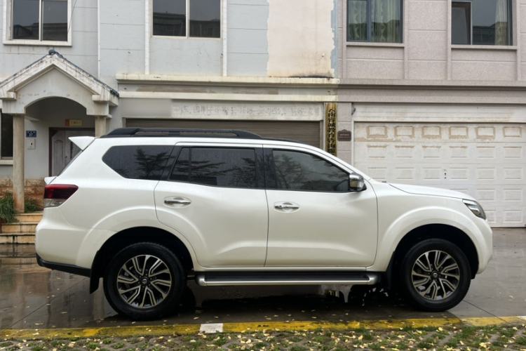 Used Nissan Terra 2018 2.5L Automatic 2WD Smart Enjoyment Version Exterior 4