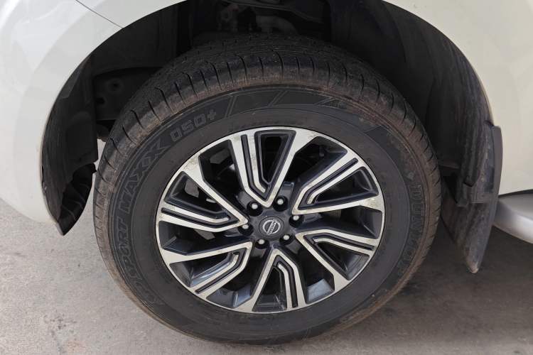 Used Nissan Terra 2018 2.5L Automatic 2WD Smart Enjoyment Version Exterior 4