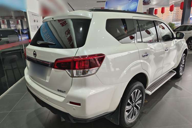 Used Nissan Terra 2018 2.5L Automatic 2WD Luxury Edition Exterior 4