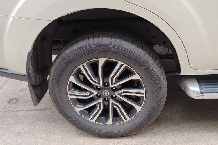 Used Nissan Terra 2018 2.5L Automatic 2WD Smart Enjoyment Version Exterior 5
