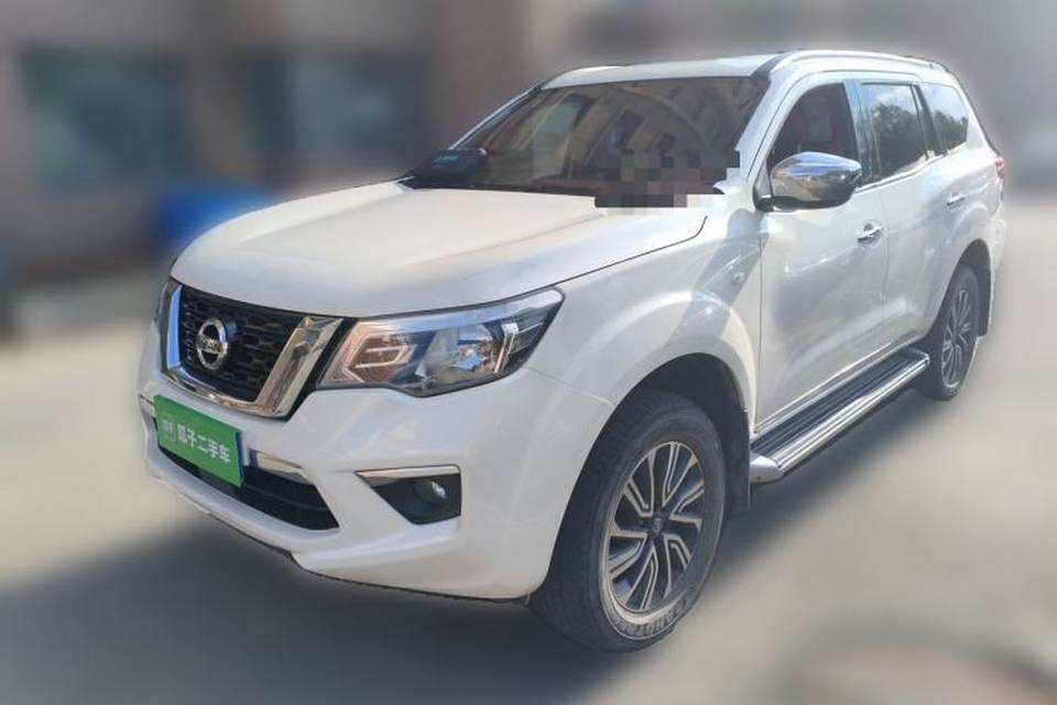 Nissan Terra 2018