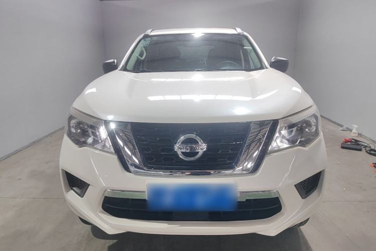 Used Nissan Terra 2018 2.5L Manual Two-Wheel Drive Elite Edition Front