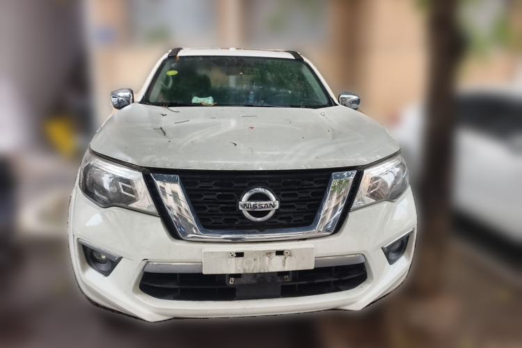 Used Nissan Terra 2018 2.5L Automatic 4x4 Luxury Edition Front