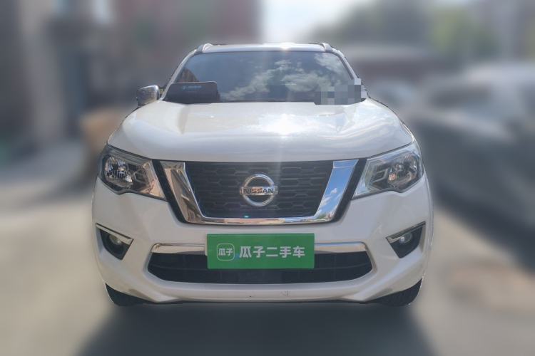 Used Nissan Terra 2018 2.5L Automatic 4x4 Luxury Edition Front