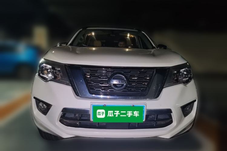 Used Nissan Terra 2018 2.5L Automatic 4x4 Luxury Edition Front