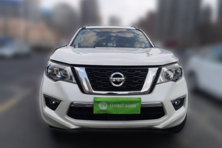 Used Nissan Terra 2018 2.5L Automatic 4x4 Luxury Edition Front