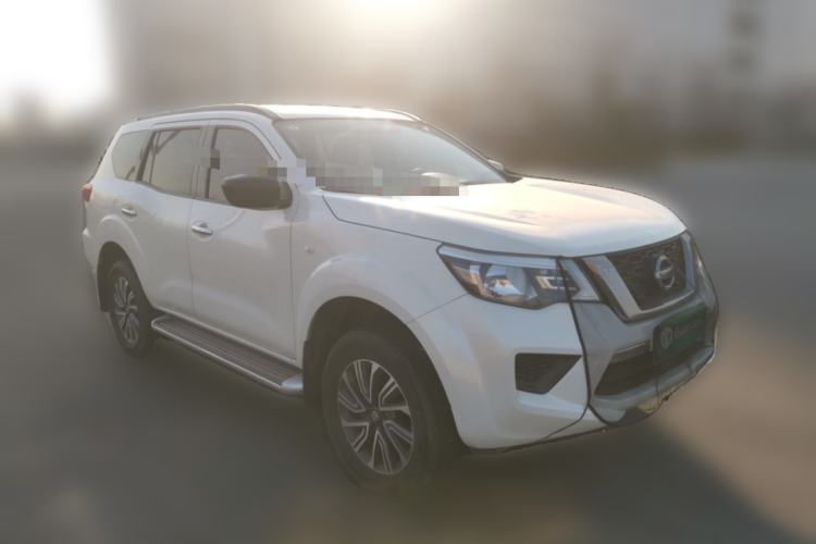 Used Nissan Terra 2018 2.5L Manual Two-Wheel Drive Elite Edition Front Right 45 Deg