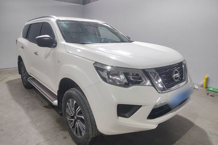 Used Nissan Terra 2018 2.5L Manual Two-Wheel Drive Elite Edition Front Right 45 Deg