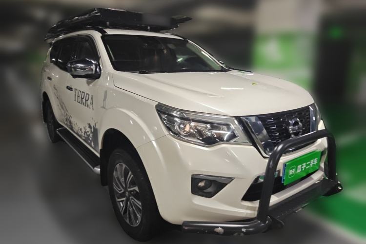 Used Nissan Terra 2018 2.5L Automatic 4x4 Flagship Edition Front Right 45 Deg