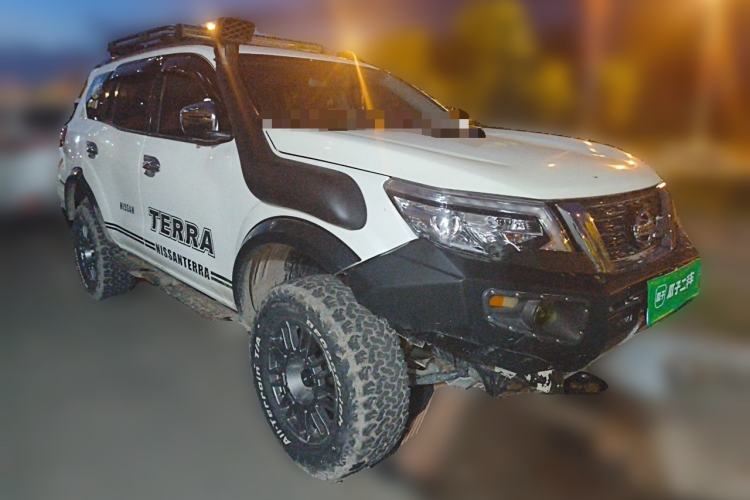 Used Nissan Terra 2018 2.5L Automatic 4x4 Flagship Edition Front Right 45 Deg