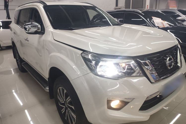 Used Nissan Terra 2018 2.5L Automatic 2WD Luxury Edition Front Right 45 Deg
