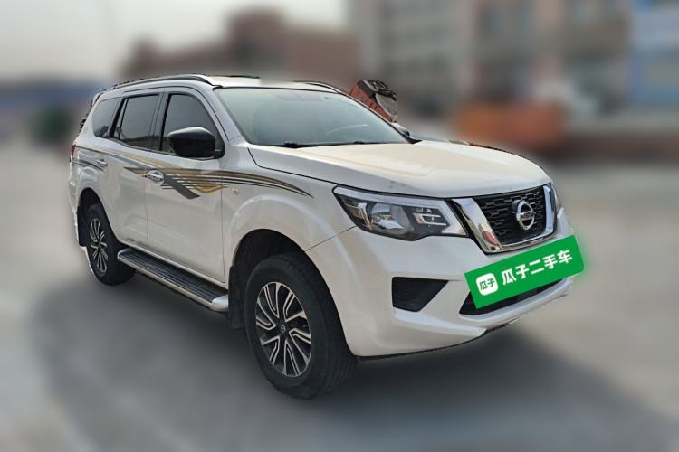 Used Nissan Terra 2018 2.5L Manual Two-Wheel Drive Elite Edition Front Right 45 Deg