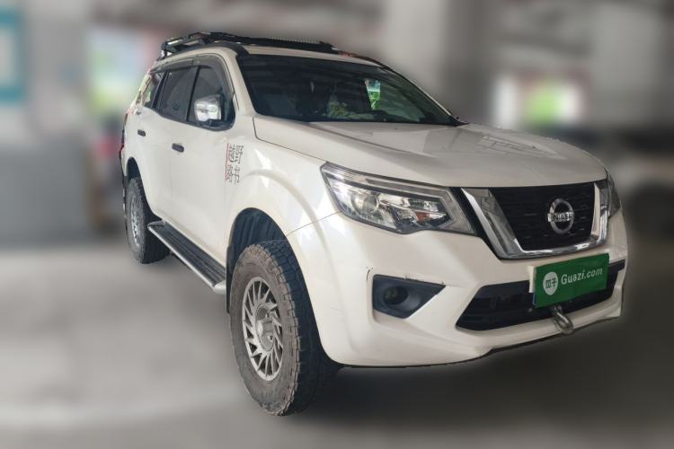 Used Nissan Terra 2018 2.5L Automatic 4x4 Flagship Edition Front Right 45 Deg