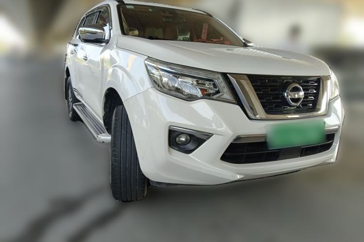 Used Nissan Terra 2018 2.5L Automatic 4x4 Flagship Edition Front Right 45 Deg