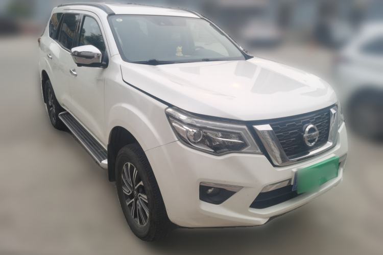 Used Nissan Terra 2018 2.5L Automatic 4x4 Flagship Edition Front Right 45 Deg