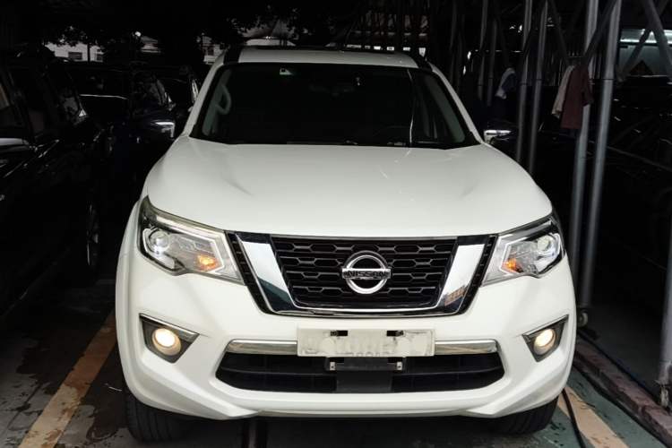 Used Nissan Terra 2018 2.5L Automatic 4x4 Flagship Edition Front