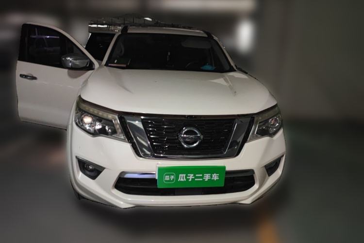 Used Nissan Terra 2018 2.5L Automatic 4x4 Luxury Edition Front