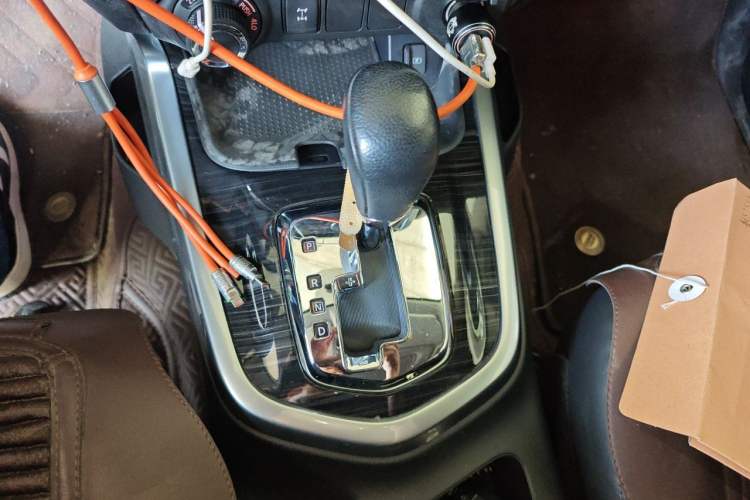 Used Nissan Terra 2018 2.5L Automatic 4x4 Flagship Edition Gear Lever