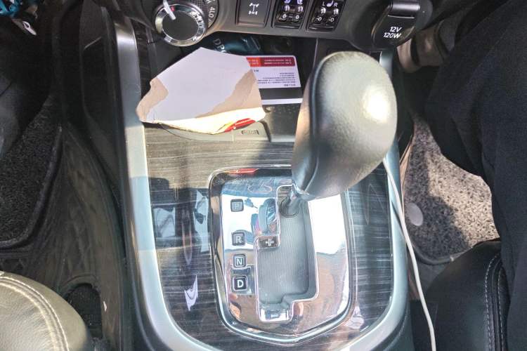 Used Nissan Terra 2018 2.5L Automatic 4x4 Flagship Edition