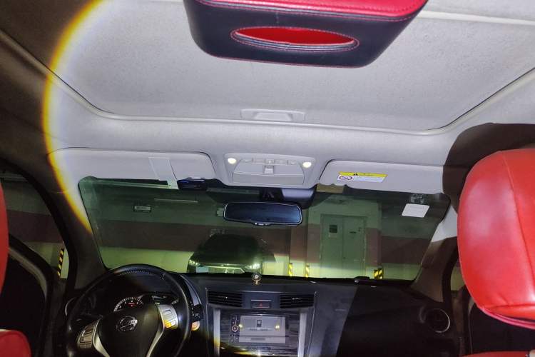 Used Nissan Terra 2018 2.5L Automatic 4x4 Flagship Edition Headliner