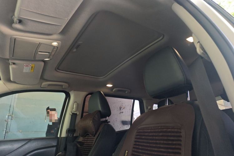 Used Nissan Terra 2018 2.5L Automatic 4x4 Flagship Edition Headliner
