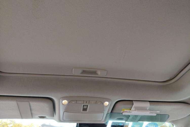 Used Nissan Terra 2018 2.5L Automatic 4x4 Flagship Edition Headliner