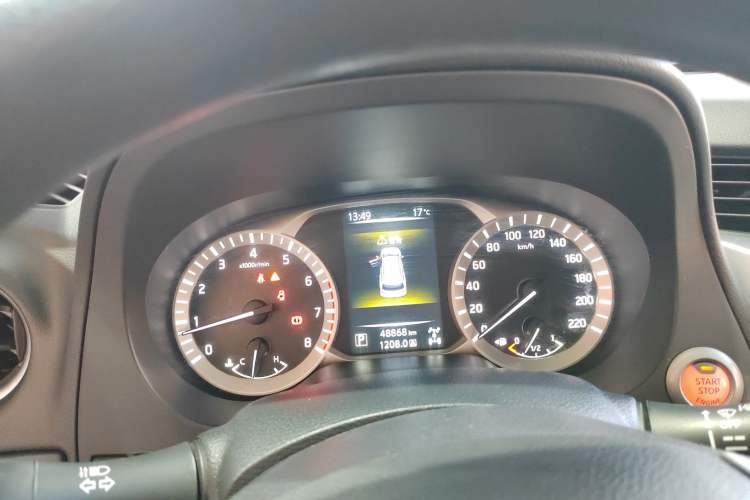 Used Nissan Terra 2018 2.5L Automatic 4x4 Luxury Edition Instrument Cluster