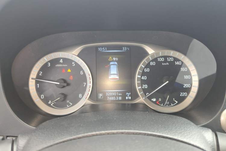 Used Nissan Terra 2018 2.5L Automatic 4x4 Luxury Edition Instrument Cluster