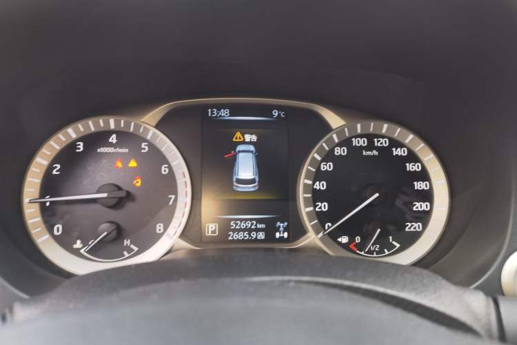 Used Nissan Terra 2018 2.5L Automatic 4x4 Luxury Edition Instrument Cluster