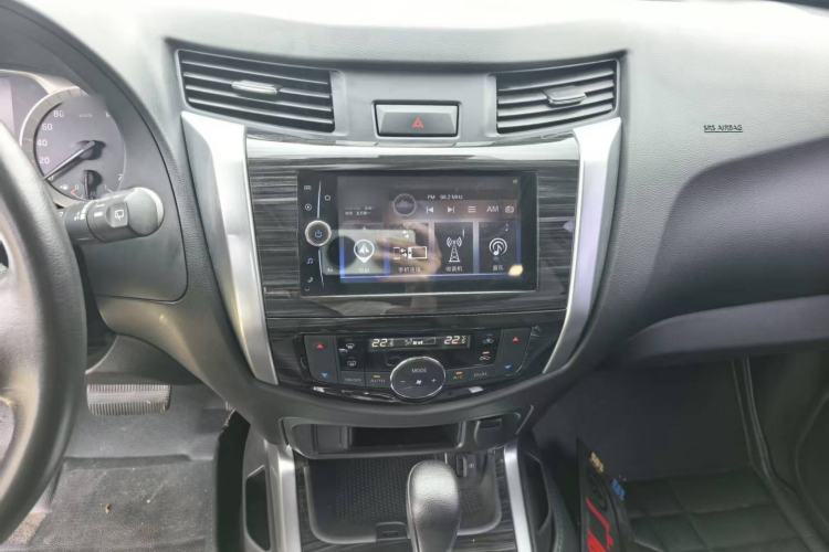 Used Nissan Terra 2018 2.5L Automatic 2WD Smart Enjoyment Version Interior 2