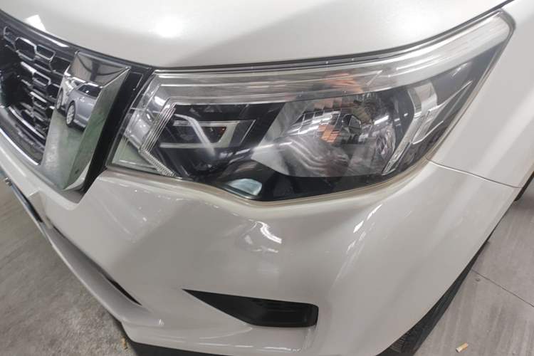 Used Nissan Terra 2018 2.5L Manual Two-Wheel Drive Elite Edition Left Front Headlight