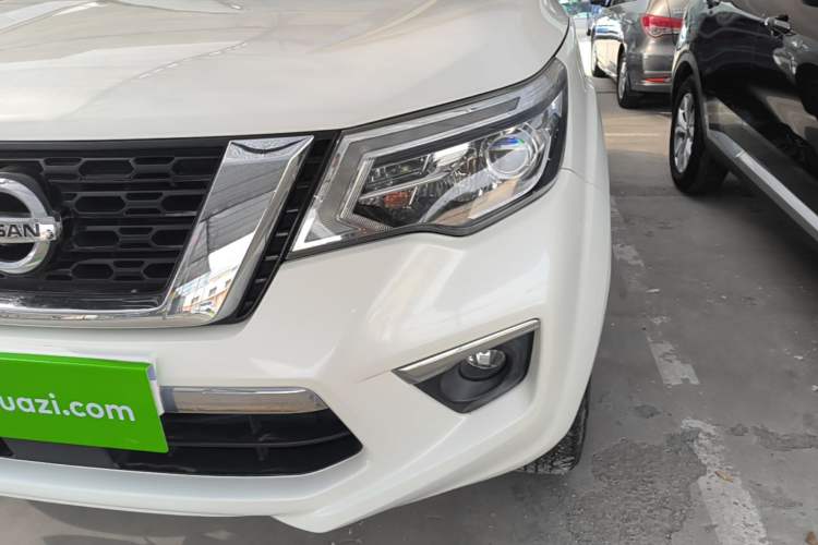 Used Nissan Terra 2018 2.5L Automatic 4x4 Flagship Edition Left Front Headlight
