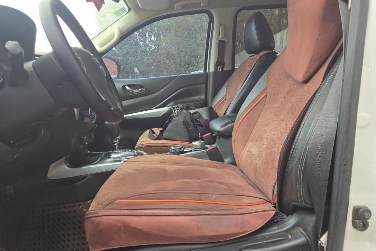 Used Nissan Terra 2018 2.5L Automatic 4x4 Luxury Edition Left Front Seat